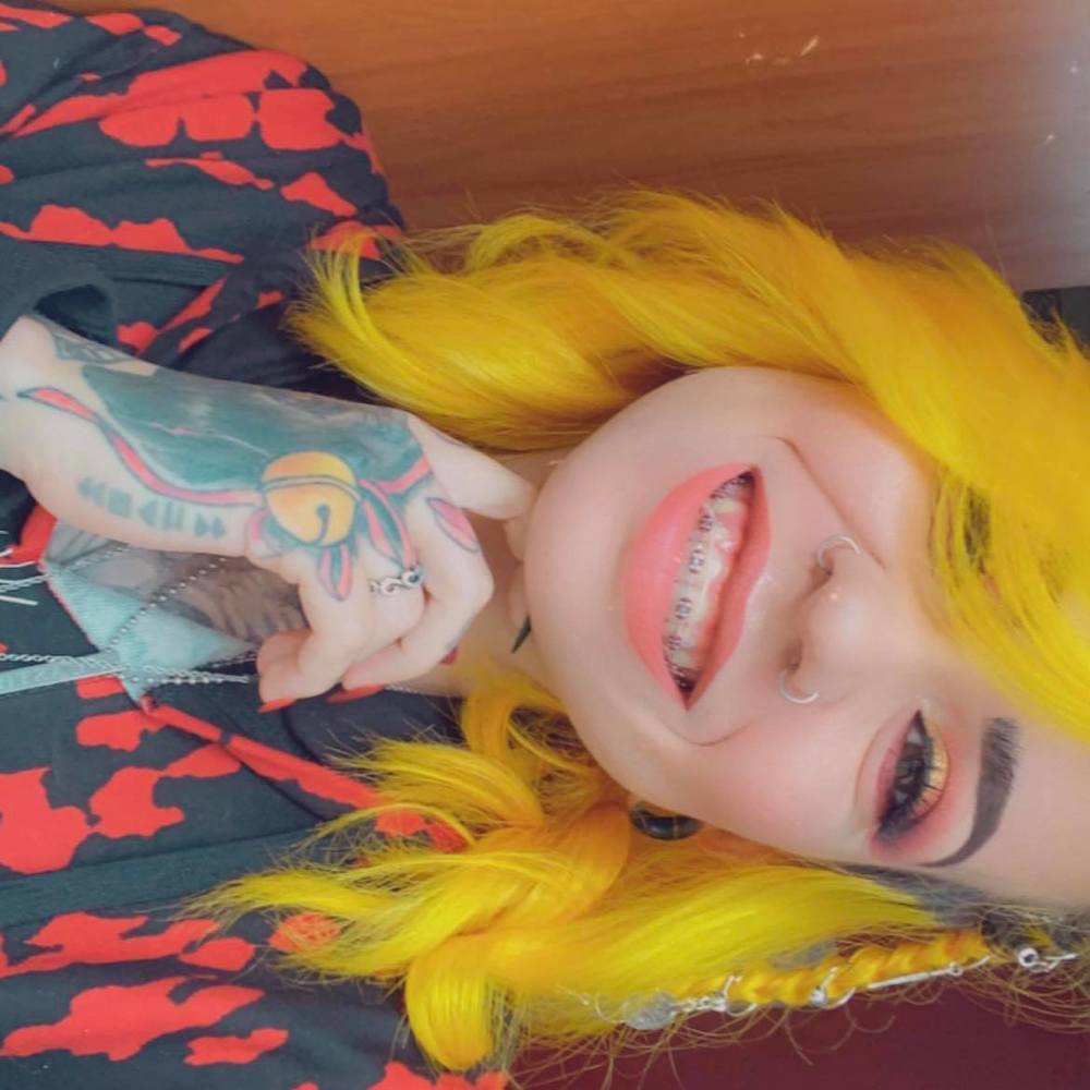 Meet your Posher, Yamy